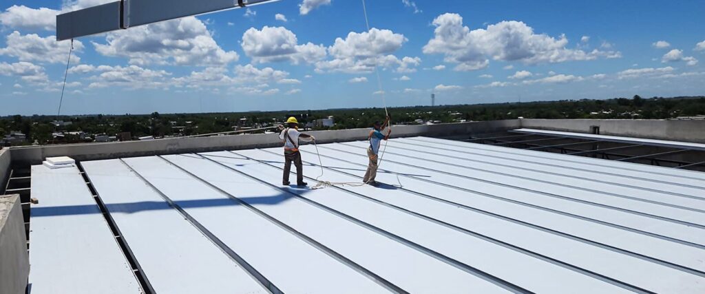 La obra de la escuela Colombo de Gualeguaychú supera el 64 por ciento de avance