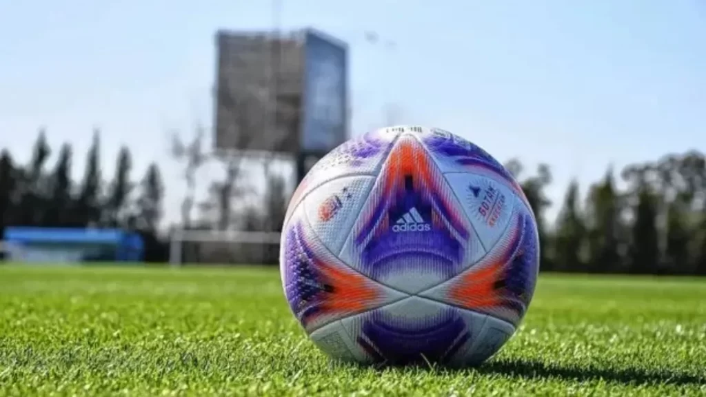 Esta vez fue el calor lo que paro el fútbol en Paraná Campaña