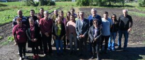 Productores hortícolas de Villa Urquiza impulsan su producción con el acompañamiento del gobierno provincial