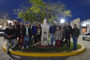 La diferentes lineas internas del Peronismo local, compartieron espacio en el homenaje a Evita