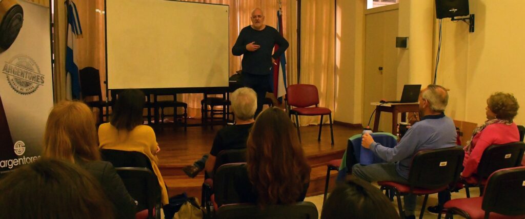 Conversatorios, presentaciones, homenajes y muestra en el marco del Encuentro Entrerriano de Teatro