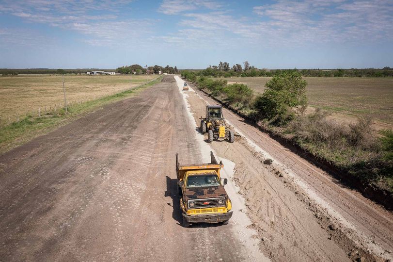 Vialidad realiza obras de conservación en la RPNº 10 en María Grande Segunda