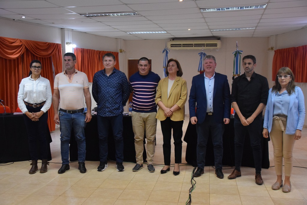 María Grande tuvo su primer debate de candidatos a Intendente de la historia