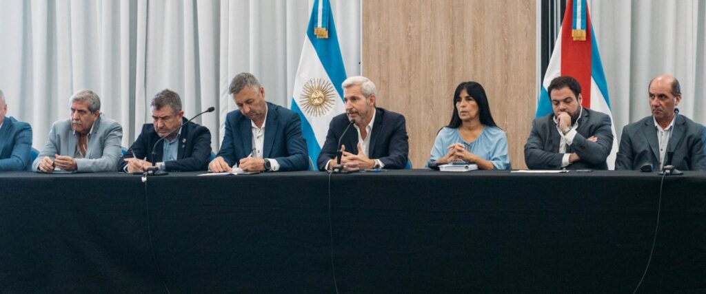 Frigerio encabezó la primera reunión de gabinete ampliado