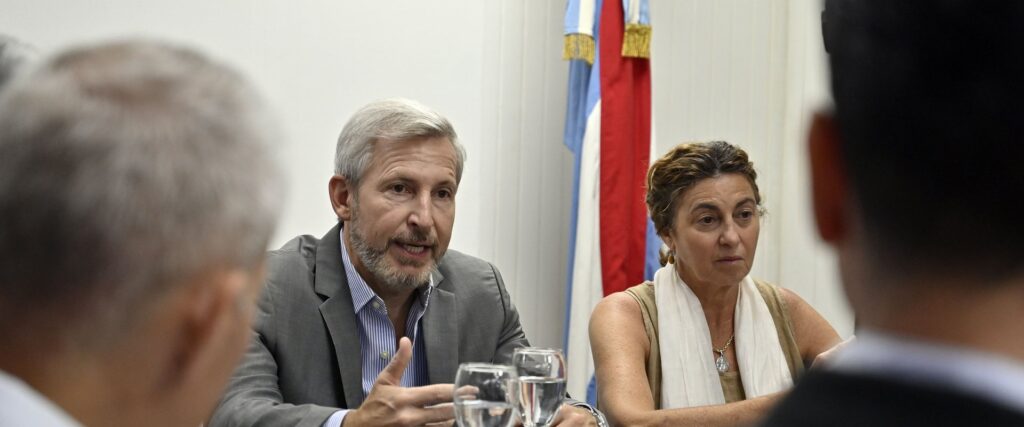 Frigerio remarcó que hay que garantizar los 190 días de clases