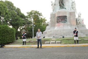 Comienza el ciclo de visitas guiadas al monumento de Urquiza en Paraná