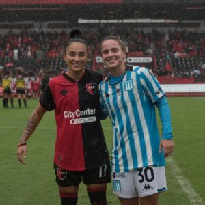 «Mili» Rivas y Agostina Holzehier, dos ex Union de Crespo, se enfrentarion jugando en primera del futbol profesional femenino