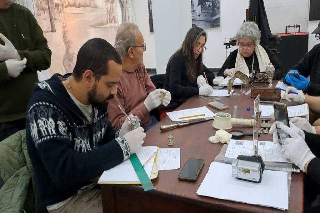 Se desarrollan actividades para preservar el oficio de los plateros y el patrimonio histórico