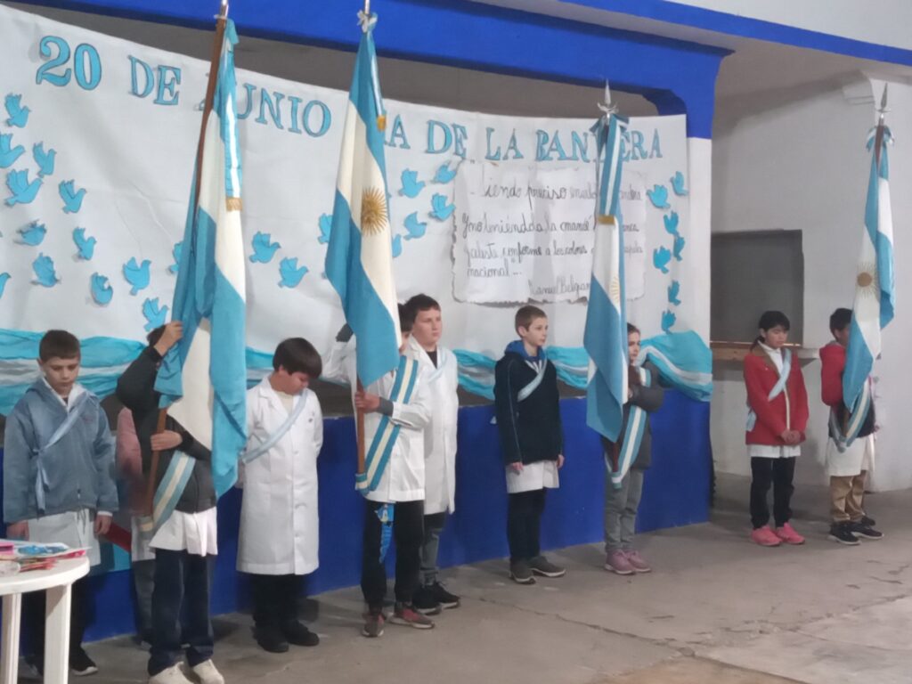 CELEBRACION DEL DIA DE LA BANDERA EN EL CLUB 9 DE JULIO