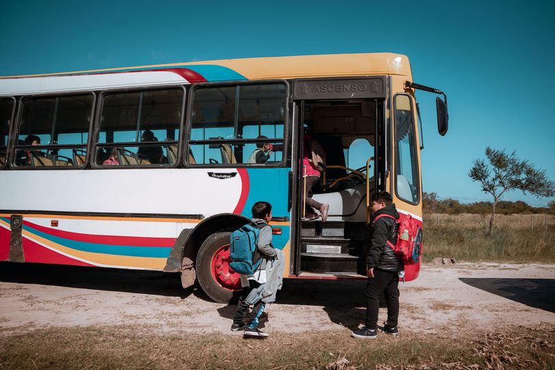 Licitarán los tramos del transporte escolar rural