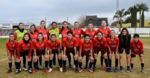 Sábado de alegría roja – Atlético María Grande Campeón del futbol femenino y en categoría sub 13