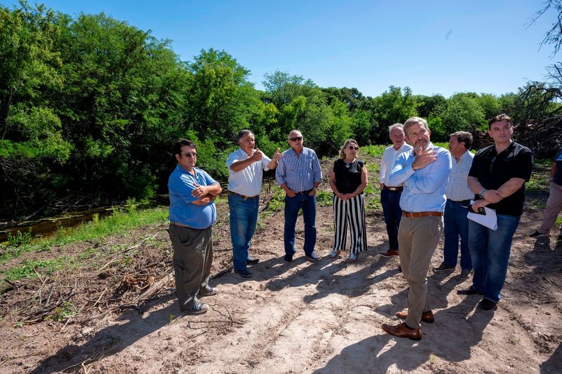 El gobernador recorrió Gualeguay y encabezó una reunión de gabinete conjunto