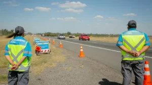 Reforzarán controles vehiculares en rutas y puntos estratégicos durante las fiestas y el verano