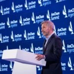 Frigerio expuso la visión estratégica de Entre Ríos en el debate federal de AmCham